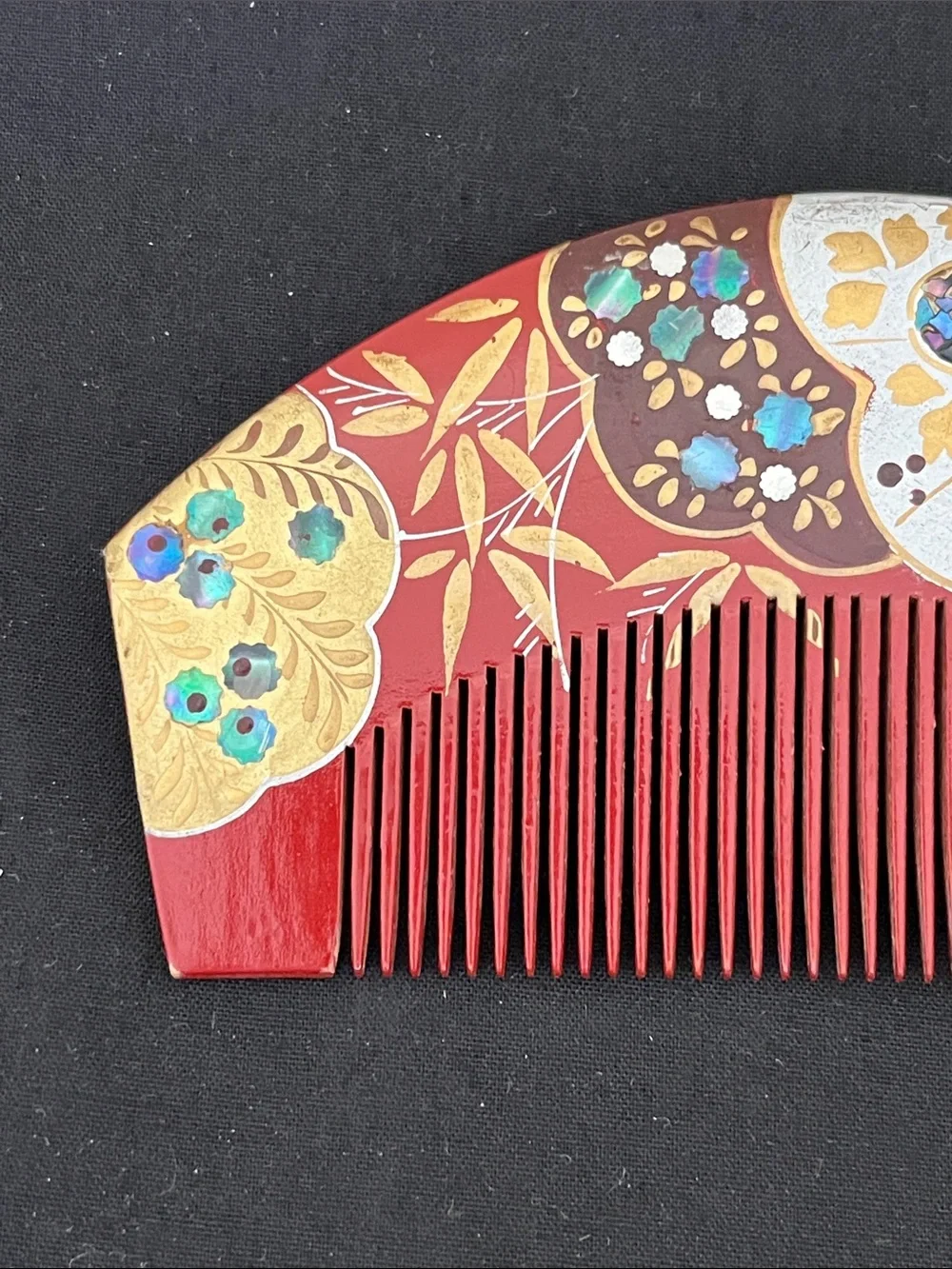 Vintage Red Floral Comb